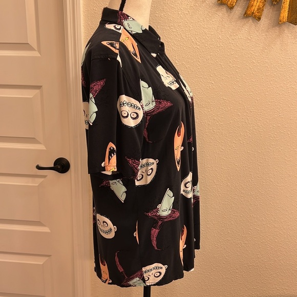 The Nightmare Before Christmas Button Down - Small - Picture 5 of 7